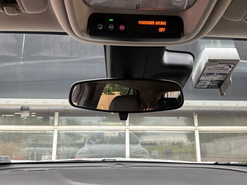 Used 2025 Buick Encore GX Preferred FWD image 16
