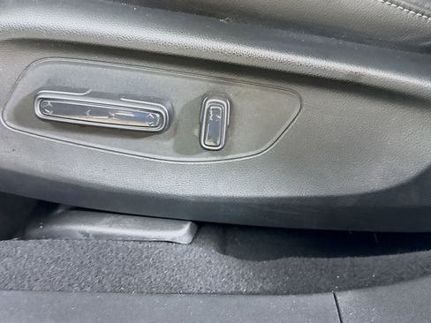 Certified 2024 Honda HR-V EX-L image 22