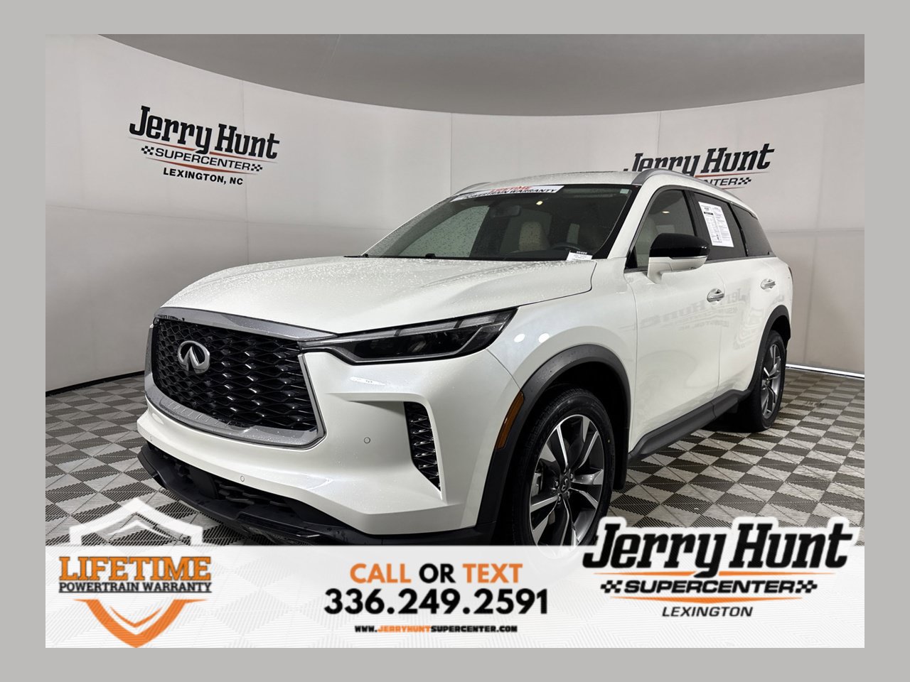 Used 2023 INFINITI QX60 Luxe w/ Cargo Package AWD/4WD image 1