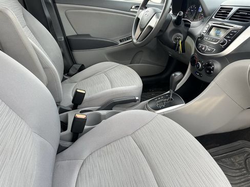 Used 2017 Hyundai Accent SE image 6