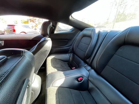 Used 2017 Ford Mustang GT Premium RWD image 28