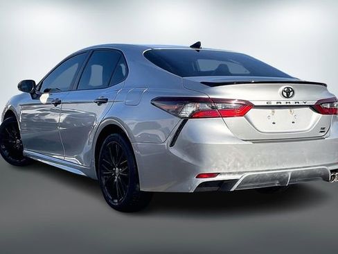 Used 2021 Toyota Camry SE image 12