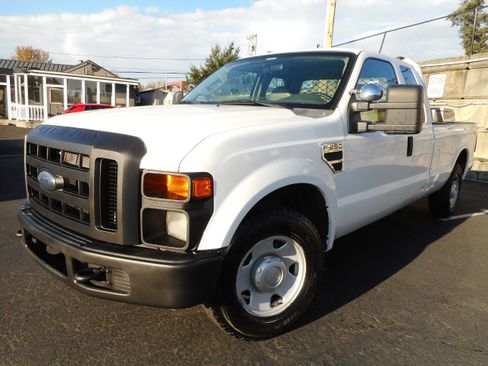Used 2008 Ford F250 XL image 3