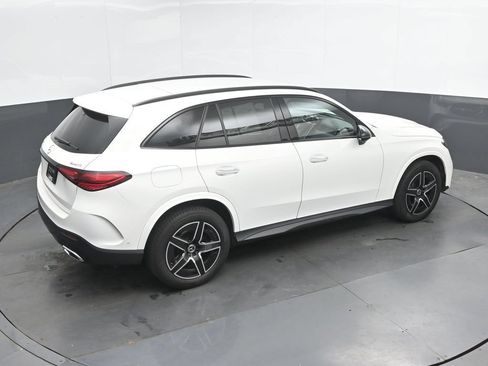 Used 2024 Mercedes-Benz GLC 300 4MATIC image 31