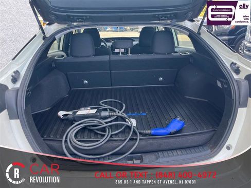 Used 2020 Toyota Prius Prime LE FWD image 8