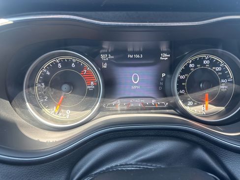 Used 2021 Jeep Cherokee Trailhawk w/ Trailer Tow Group AWD/4WD image 14