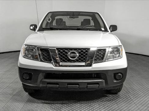 Used 2019 Nissan Frontier S image 12