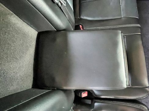 Used 2018 Ford F150 Lariat w/ Equipment Group 502A Luxury AWD/4WD image 40