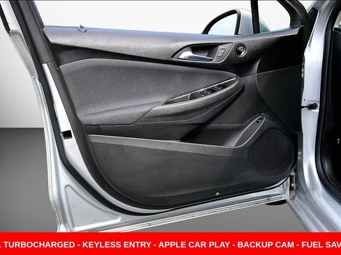 Used 2018 Chevrolet Cruze LS FWD image 19
