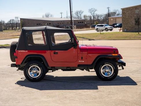 Used 1993 Jeep Wrangler S image 7