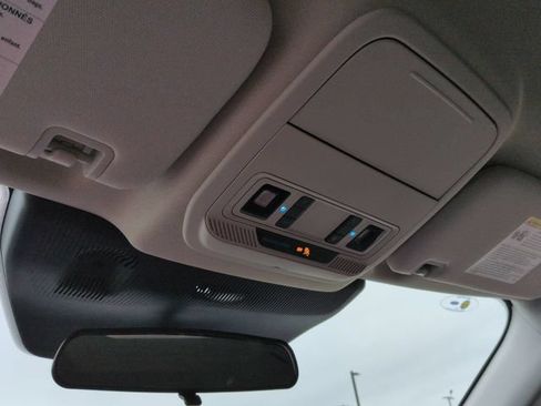 New 2026 Ford Explorer Active RWD image 21