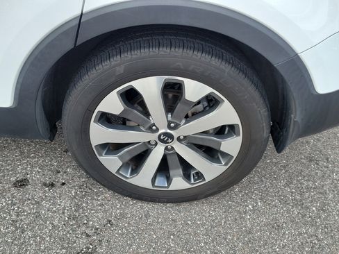 Used 2021 Kia Telluride EX w/ EX Premium Package FWD image 40