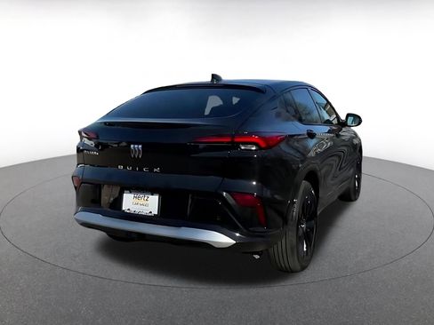 Used 2025 Buick Envista Sport Touring image 12
