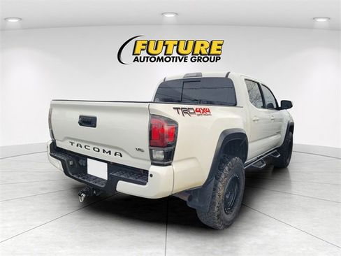 Used 2021 Toyota Tacoma 4x4 Double Cab image 3