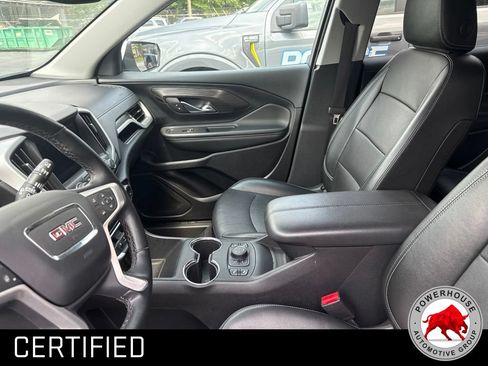 Used 2024 GMC Terrain SLT AWD/4WD image 5