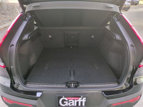 Used 2023 Volvo C40 P8 Recharge Ultimate image 29