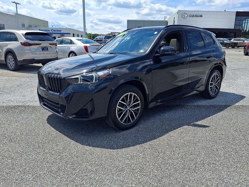 Used 2023 BMW X1 xDrive28i w/ Premium Package AWD/4WD image 4