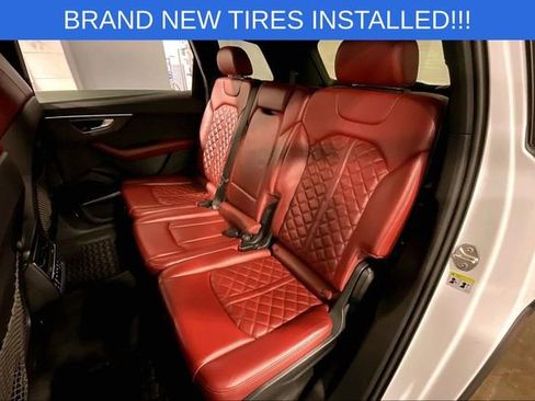 Used 2021 Audi SQ7 Premium Plus AWD/4WD image 26
