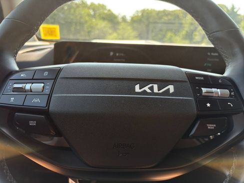 Used 2026 Kia Sportage LX AWD/4WD image 28