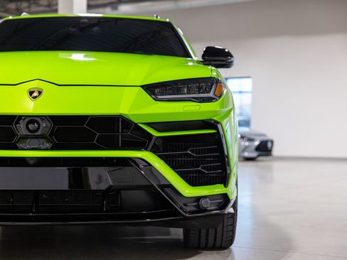 Used 2022 Lamborghini Urus image 20