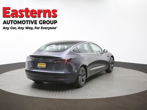 Used 2019 Tesla Model 3 Standard Range image 38