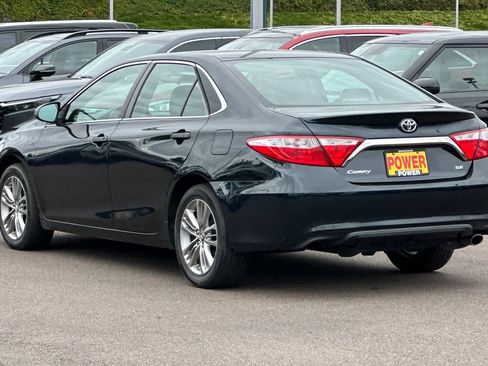 Used 2016 Toyota Camry SE FWD image 6