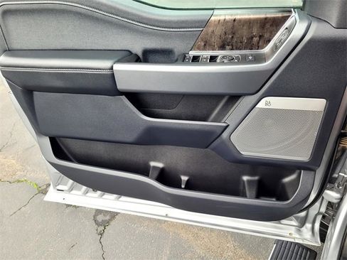 Used 2024 Ford F350 Lariat w/ Lariat Ultimate Package image 15