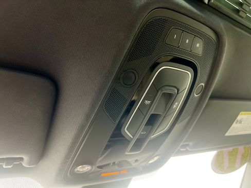 Used 2017 Audi A4 2.0T Ultra Premium w/ Convenience Package image 22