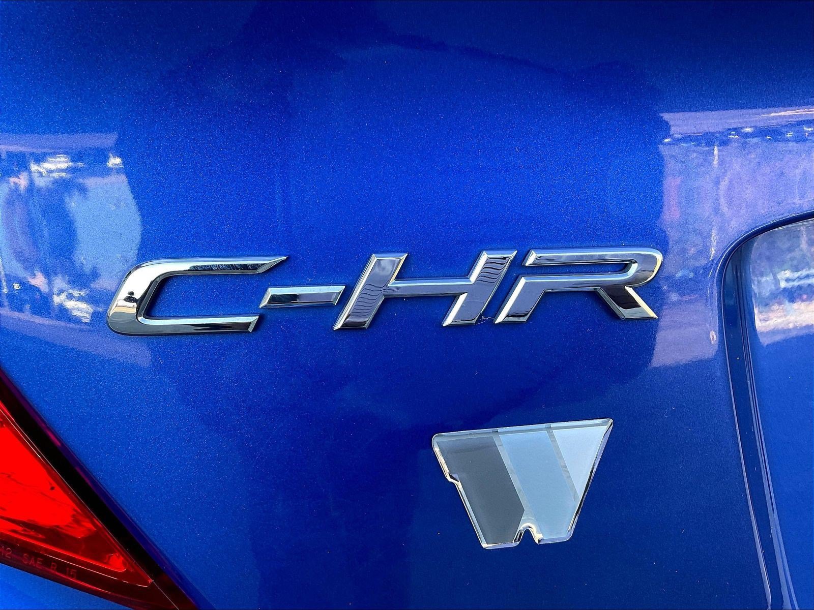 Used 2018 Toyota C-HR XLE FWD image 23