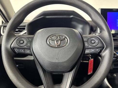 Used 2023 Toyota RAV4 LE AWD/4WD image 19