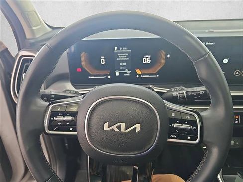 Used 2024 Kia Sorento S w/ Panoramic Sunroof Package image 19