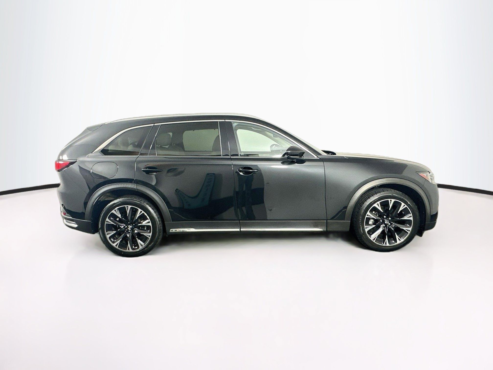 Used 2024 MAZDA CX-90 Plug-In Hybrid w/ Premium Pkg AWD/4WD image 10