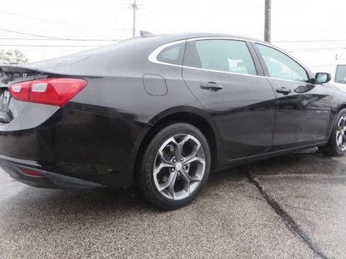 Used 2024 Chevrolet Malibu LT FWD image 2