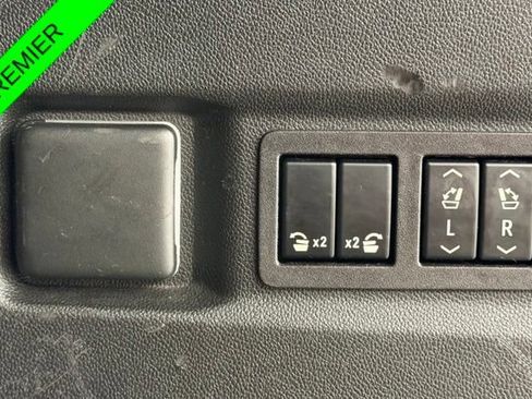 Used 2023 Chevrolet Tahoe Premier w/ Premium Package 2 AWD/4WD image 25