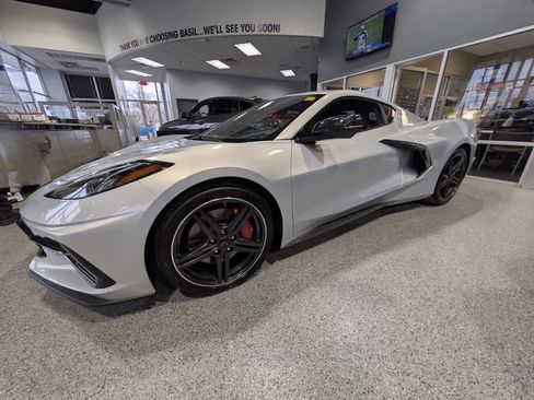 Used 2024 Chevrolet Corvette Stingray Premium Cpe w/ Z51 Performance Package image 4