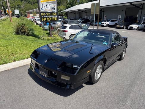 Used 1989 Chevrolet Camaro IROC-Z RWD image 1