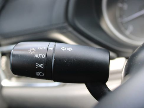 Used 2018 MAZDA CX-5 Touring FWD image 36