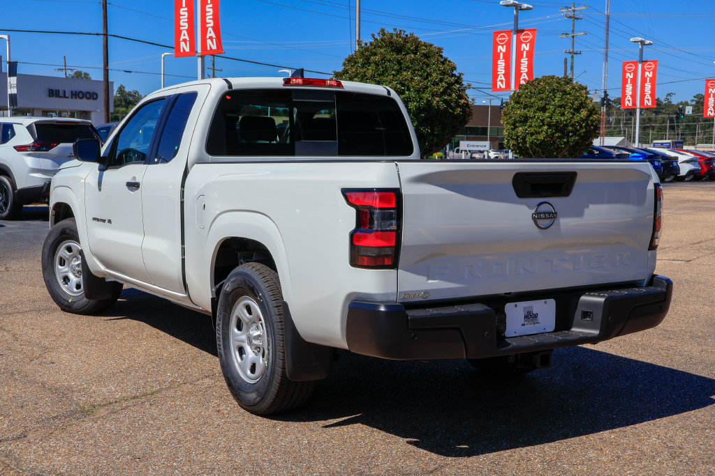 New 2027 Nissan Frontier S w/ Tow Package RWD image 2