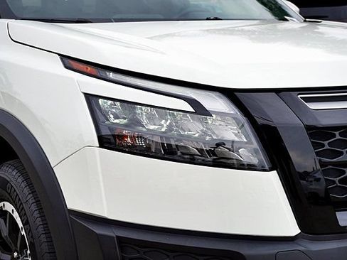 Certified 2024 Nissan Pathfinder Rock Creek AWD/4WD image 11