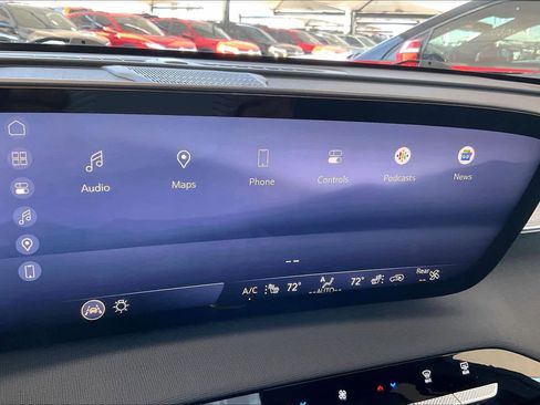 Certified 2025 Buick Enclave Preferred image 32