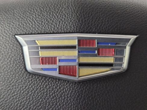 Used 2020 Cadillac XT4 Sport w/ Driver Assist Package FWD image 18