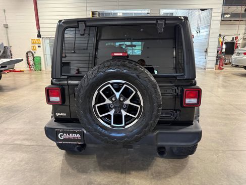 Used 2022 Jeep Wrangler Unlimited Sport w/ Cold Weather Group AWD/4WD image 27
