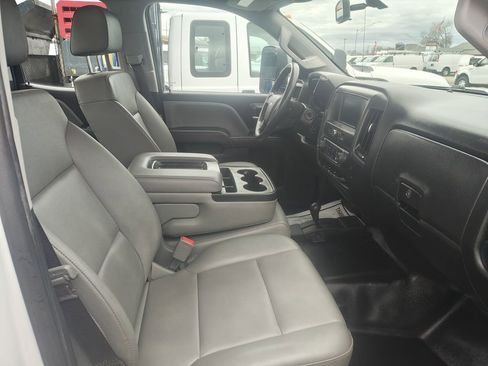 Used 2017 Chevrolet Silverado 2500 W/T image 8