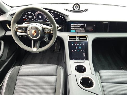 Used 2025 Porsche Taycan 4S image 33