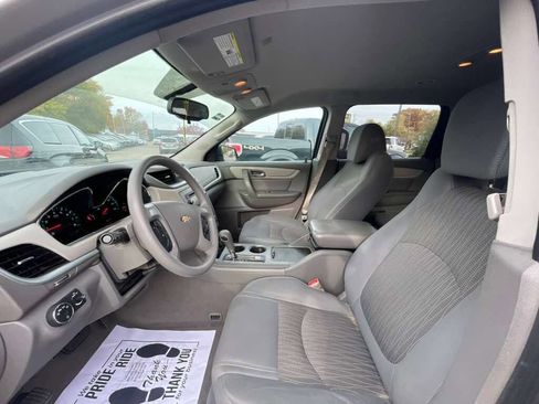 Used 2017 Chevrolet Traverse LS image 10