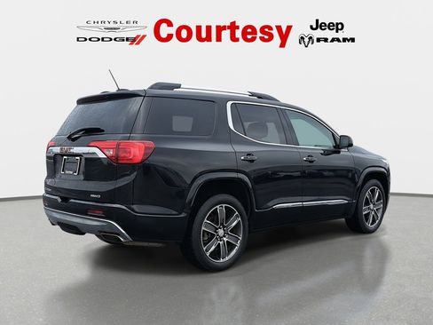 Used 2019 GMC Acadia Denali image 5