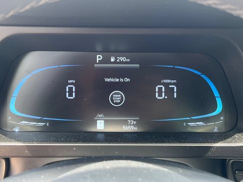 Used 2025 Hyundai Elantra Sport FWD image 25