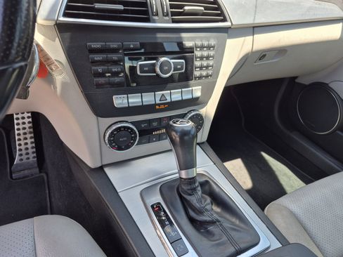 Used 2013 Mercedes-Benz C 250 Sedan image 12