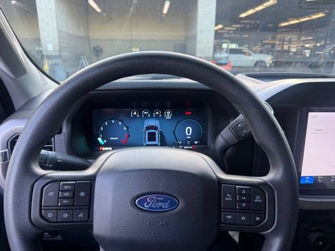 Used 2025 Ford F150 XL RWD image 5
