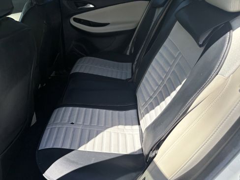 Used 2023 Buick Encore GX Select image 9